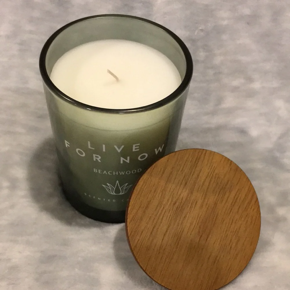 Glass Live For Now Scented Single Wick Home Decore Candle Beachwood 8.5oz NWT - Picture 15 of 16